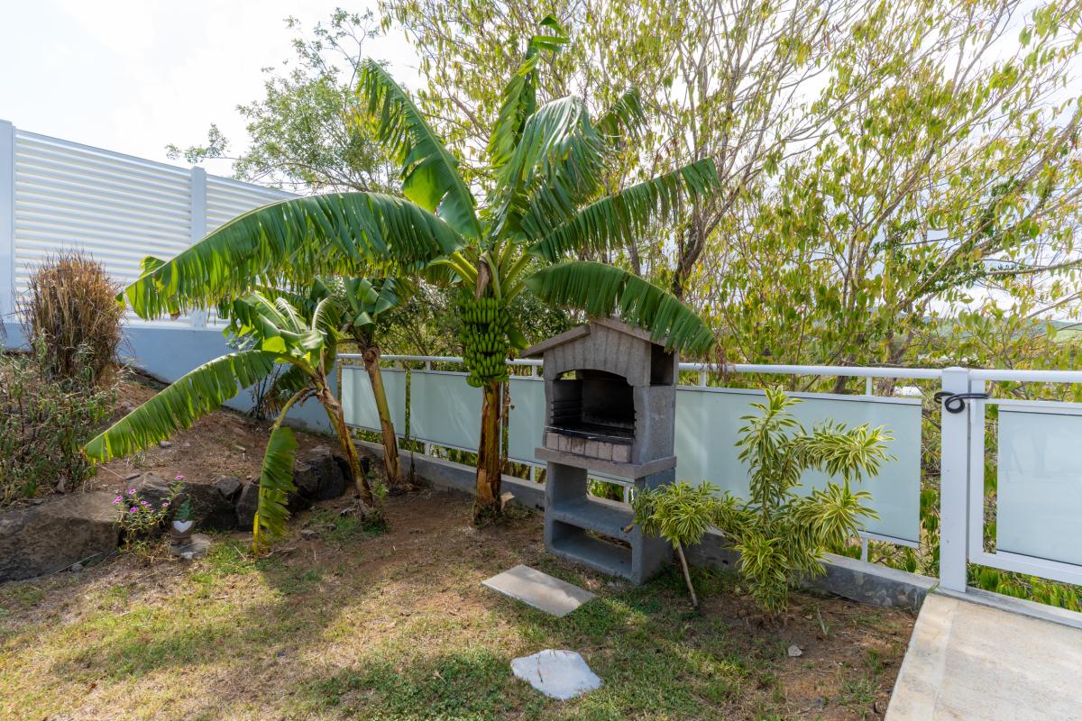 barbecue charbon-villa-t4-le-diamant